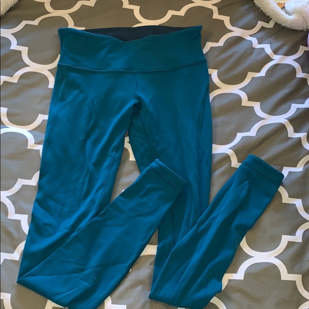Reversible wonder under leggings